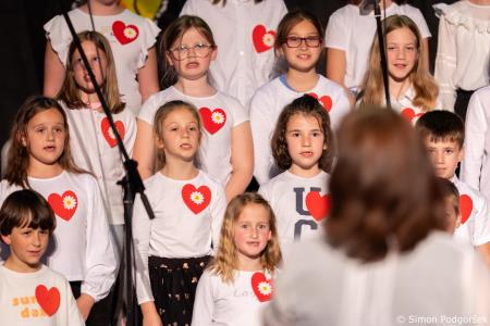 Območna revija otroških in mladinskih pevskih zborov občin Kamnik in Komenda (45)